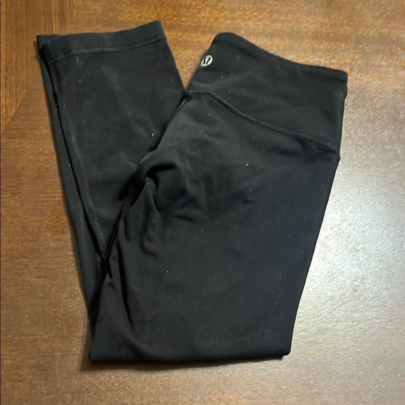 lululemon athletica Pants - Lululemon crop leggings